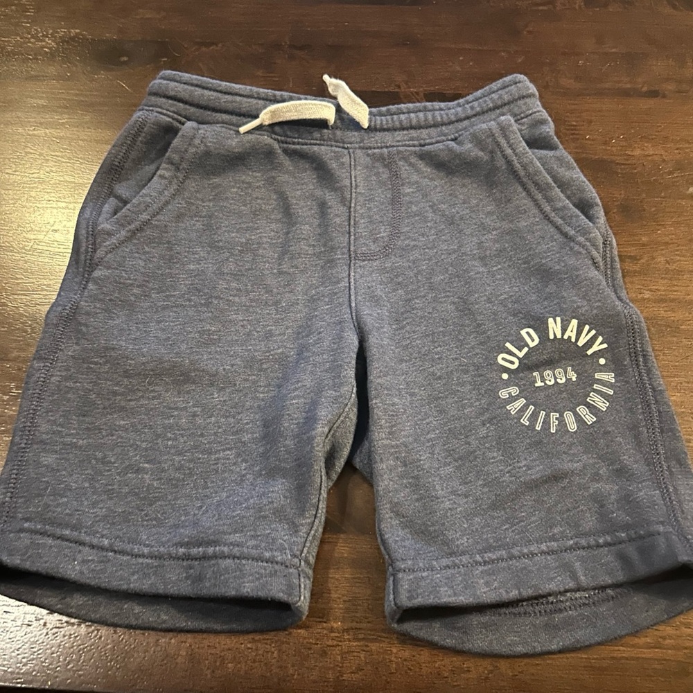 Boys size S (6-7) logo shorts.